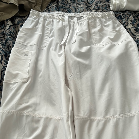 White scrub pants with elastic/drawstring waist and cargo pockets on right leg - Picture 1 of 3